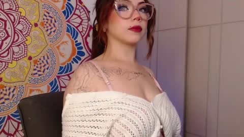 Snapshot of gabb__yy chatting on 10-22-25, 11:04 online show from 10-22-25, 11:04