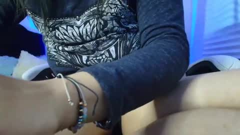 Snapshot of gabbie_kook chatting on 10-17-25, 01:09 gabbie_kook online show from 10-17-25, 01:09