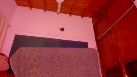 Snapshot of gabby_haze chatting on 01-14-26, 12:05 G A B R I E L A online show from 01-14-26, 12:05