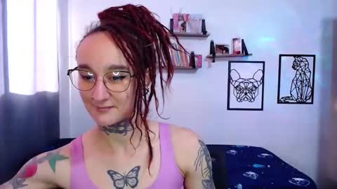 gabby_moon09 online show from 10-09-25, 12:14