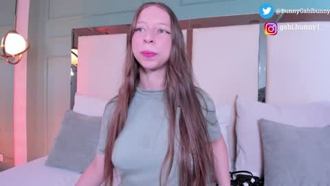 Snapshot of gabi_bunny chatting on 05-19-26, 06:58 Gabi online show from 05-19-26, 06:58