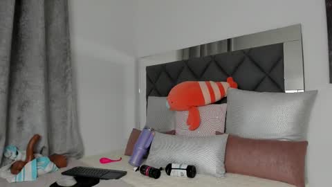 Snapshot of gabi_gonzales chatting on 03-01-25, 04:37 Instagram soygabi g online show from 03-01-25, 04:37