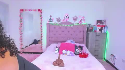 gabi_jhons_23 online show from 09-15-25, 11:54