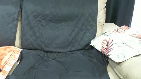 gaby  layla online show from 02-01-25, 04:14