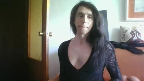 Snapshot of gabitg chatting on 04-28-26, 02:33 Gabi online show from 04-28-26, 02:33