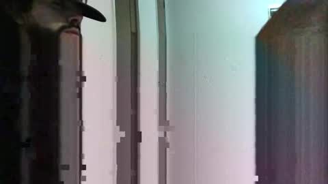 Snapshot of gabriel1839 chatting on 02-04-25, 02:39 javier online show from 02-04-25, 02:39