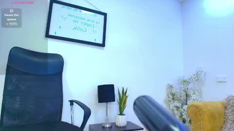 Snapshot of gabriela_meow chatting on 05-02-26, 12:43 Gabby online show from 05-02-26, 12:43