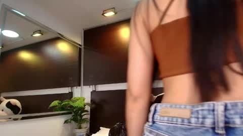 Snapshot of gabriela_meow chatting on 05-11-26, 12:44 Gabby online show from 05-11-26, 12:44
