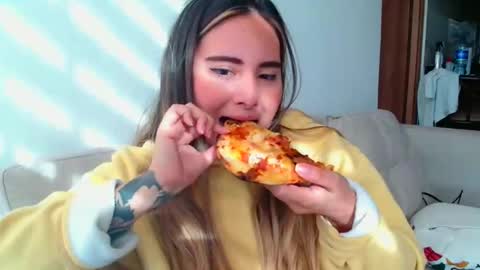 Gabriela Miller online show from 10-19-25, 09:04