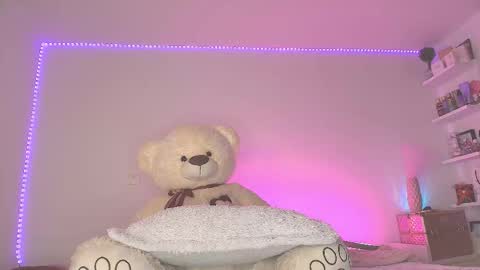 Snapshot of gabrielablake chatting on 01-16-26, 06:50 online show from 01-16-26, 06:50