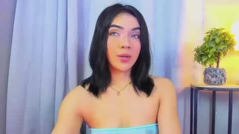 Snapshot of gabrielam_ms chatting on 06-15-26, 03:42 Gabriela Evans MS online show from 06-15-26, 03:42