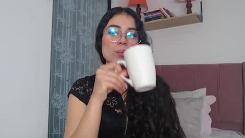 Snapshot of gabrielarossa chatting on 02-17-25, 02:15 GabrielaRossa online show from 02-17-25, 02:15