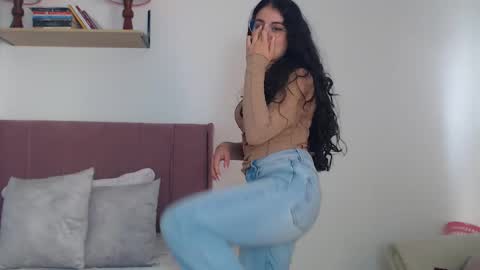 Snapshot of gabrielarossa chatting on 02-19-25, 05:06 GabrielaRossa online show from 02-19-25, 05:06