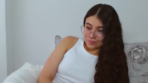 Snapshot of gabrielarossa chatting on 10-15-25, 01:33 GabrielaRossa online show from 10-15-25, 01:33