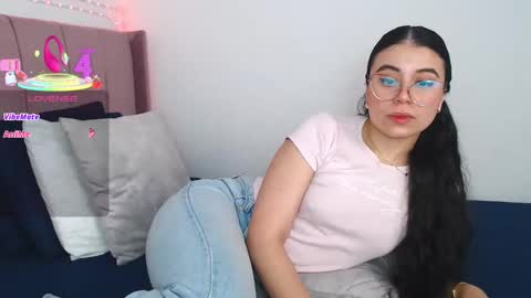 Snapshot of gabrielarossa chatting on 10-29-25, 02:41 GabrielaRossa online show from 10-29-25, 02:41