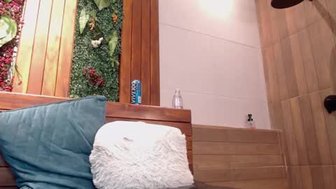 gabriell_ramirez_ online show from 01-30-25, 06:46