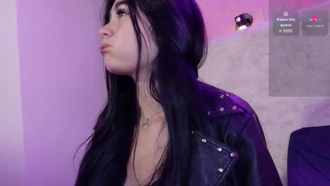 gabriella online show from 11-20-25, 01:39