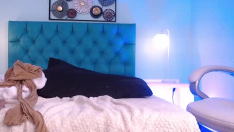 Snapshot of gabriella_gh chatting on 01-11-25, 01:59 GABY online show from 01-11-25, 01:59