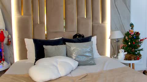 Gabriella online show from 01-13-25, 09:08