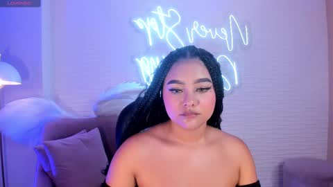 Snapshot of gabriellalee_ chatting on 02-23-25, 06:23 Gabriella Lee online show from 02-23-25, 06:23