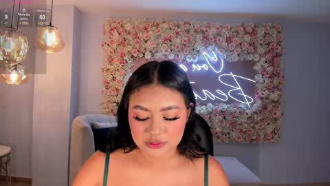 Snapshot of gabriellalee_ chatting on 09-24-25, 02:37 Gabriella Lee online show from 09-24-25, 02:37