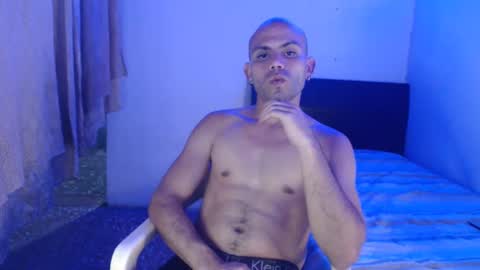 Snapshot of gabrielle_ramirez chatting on 01-12-25, 12:07 Gabriel online show from 01-12-25, 12:07