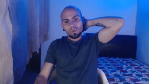 Snapshot of gabrielle_ramirez chatting on 02-03-25, 10:43 Gabriel online show from 02-03-25, 10:43