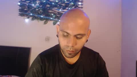 Snapshot of gabrielle_ramirez chatting on 10-05-25, 10:29 Gabriel online show from 10-05-25, 10:29