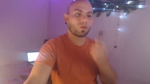 Snapshot of gabrielle_ramirez chatting on 10-08-25, 11:57 Gabriel online show from 10-08-25, 11:57