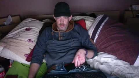 Snapshot of gabssss0802 chatting on 12-27-24, 02:43 gabssss0802 online show from 12-27-24, 02:43