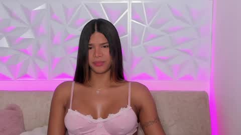 Gabriela  online show from 09-11-25, 08:53