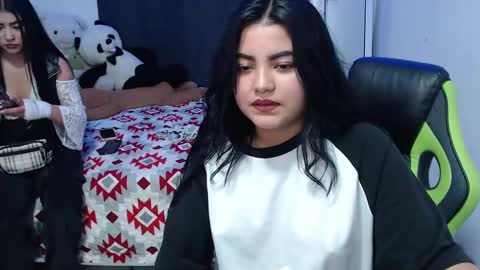 Snapshot of gaby_foz chatting on 12-12-24, 01:32 Gabriela online show from 12-12-24, 01:32