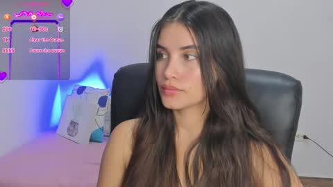 Gabriela online show from 10-21-25, 09:04