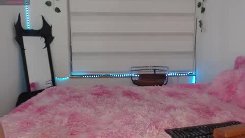 Gaby online show from 09-18-25, 01:18