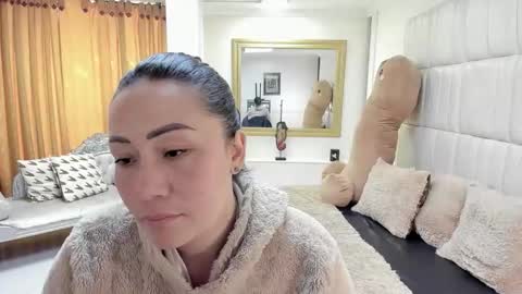 gabriela online show from 12-20-25, 04:03