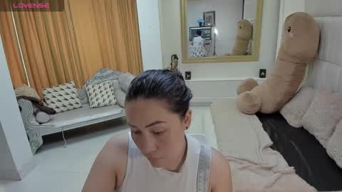 gabriela online show from 04-21-26, 04:34