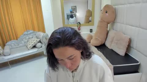 Snapshot of gaby_trent chatting on 05-12-26, 04:26 gabriela online show from 05-12-26, 04:26