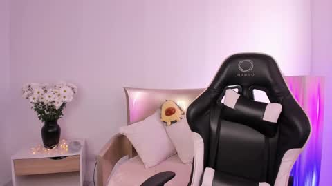 Snapshot of gaby_yummy chatting on 02-25-25, 05:15 Gabriela online show from 02-25-25, 05:15