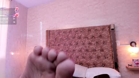 Snapshot of gabydesire chatting on 12-14-24, 10:18 GABY DESIRE online show from 12-14-24, 10:18