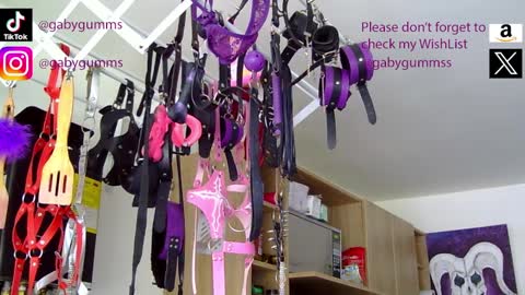 gabygumms online show from 09-29-25, 02:11