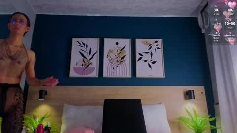 Snapshot of gabypetit chatting on 09-16-25, 08:10 Gaby online show from 09-16-25, 08:10