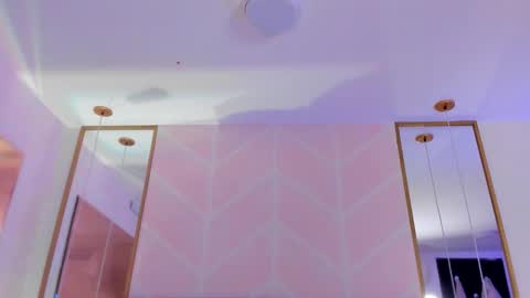 Snapshot of gabypetit chatting on 11-29-25, 08:01 Gaby online show from 11-29-25, 08:01