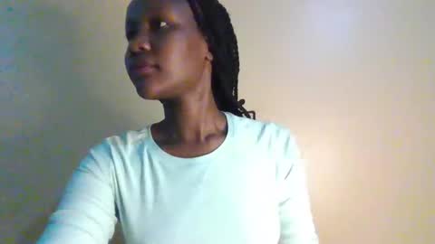 Snapshot of gada_charm chatting on 03-12-25, 04:19 Gada online show from 03-12-25, 04:19