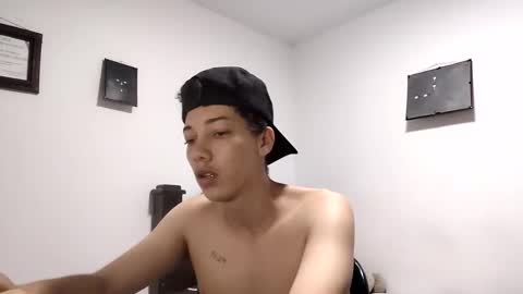 gadiel_sex online show from 10-19-25, 03:23