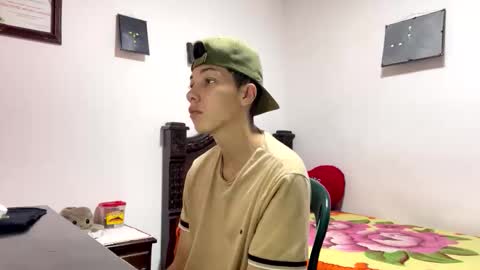 Snapshot of gadiel_sex chatting on 02-13-26, 02:13 gadiel_sex online show from 02-13-26, 02:13