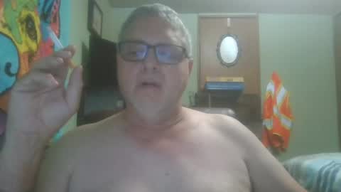 Snapshot of gadude45 chatting on 06-18-26, 01:28 gadude45 online show from 06-18-26, 01:28