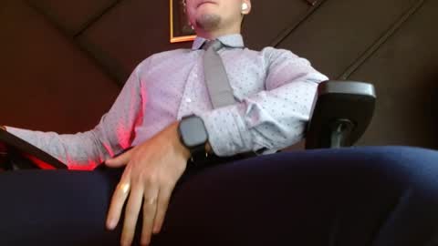 Gael Williams online show from 02-20-25, 01:03