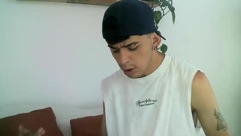 Snapshot of gaelgarcia07 chatting on 02-15-26, 07:43 Gael Garca online show from 02-15-26, 07:43