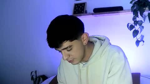 Snapshot of gaelgarcia07 chatting on 03-05-26, 04:19 Gael Garca online show from 03-05-26, 04:19