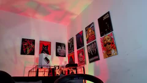 Snapshot of gaeloconner chatting on 11-03-25, 02:35 Gael Conner online show from 11-03-25, 02:35